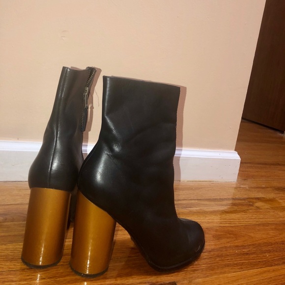 Aldo Rise Saya Booties - Picture 2 of 6